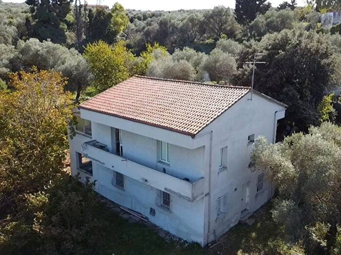 Casa con 6 locali in vendita in Strada Vicinale Malafede, San Camillo Taniga, Sassari