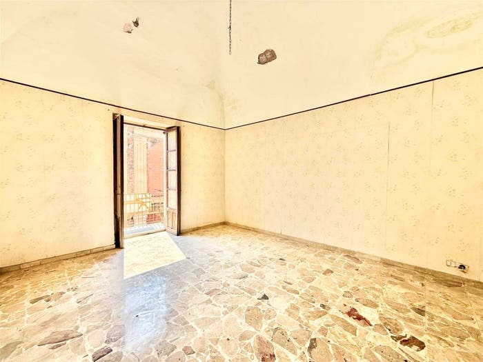 Appartamento trilocale in vendita in Via Santa Maria delle Salette, Via delle Calcare, Catania