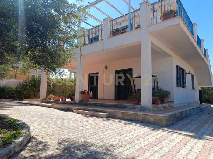 Casa con 6 locali in vendita in Viale Pozzo Antico, Noto