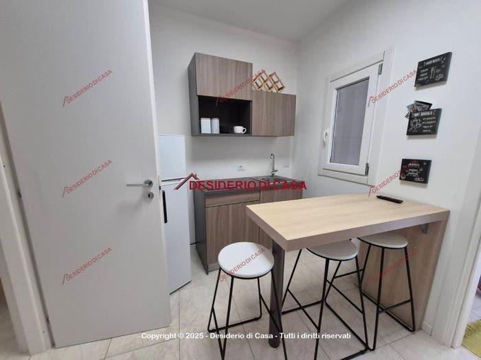 Casa con 6 locali in vendita in Via Madonna della Catena, Semicentro, Alcamo