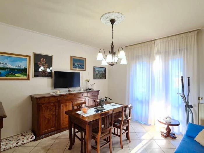 Appartamento con 6 locali in vendita in Camaiore Paese, Camaiore