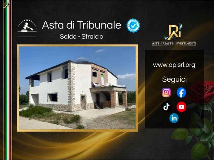 Appartamento con 6 locali in vendita in contrada Marone, Centro, Tursi