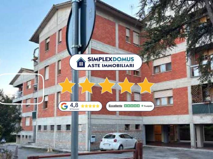 Appartamento quadrilocale in vendita in Via Pozzarelli, Centro, Chiusi