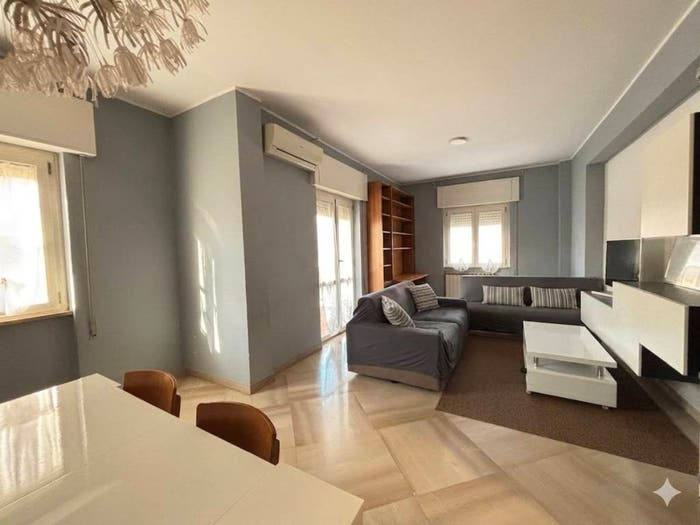 Appartamento con 5 locali in vendita in Via Martiri delle Ardeatine, Centro, Cisterna di Latina