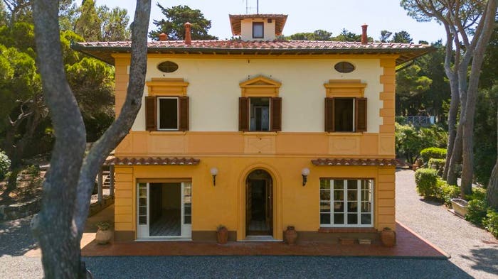 Casa con 6 locali in vendita in Via Byron, Montenero Basso Montenero Alto, Livorno