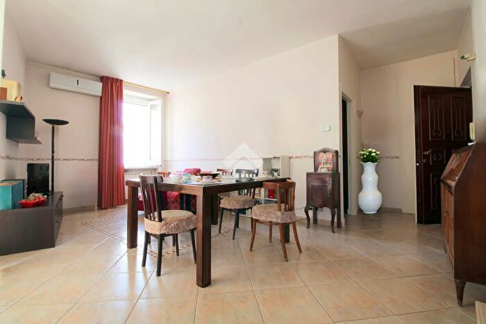 Casa trilocale in vendita in Via Santa Lucia, Lucera