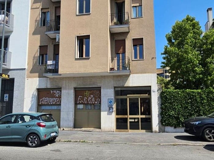 Appartamento bilocale in vendita in Via Tertulliano, Lodi Brenta, Milano