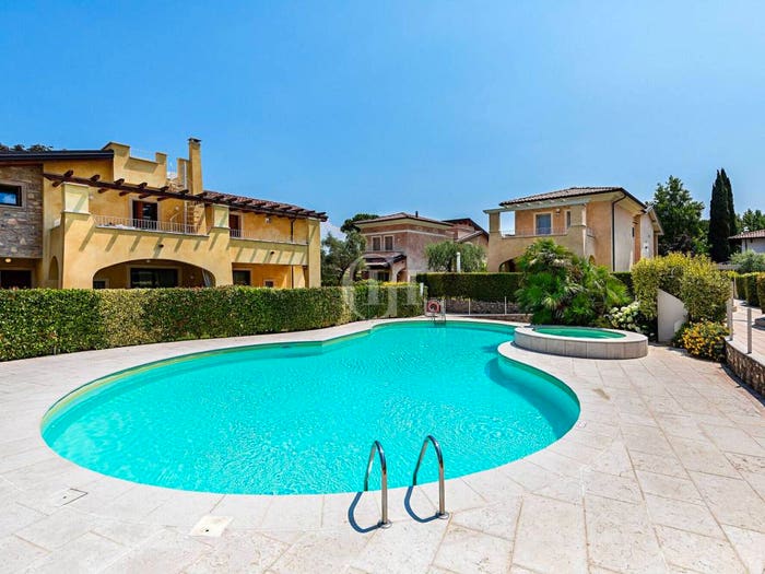 Casa con 6 locali in vendita in Via Pieve vecchia, Pieve Vecchia Villaggio Sanghen, Manerba del Garda