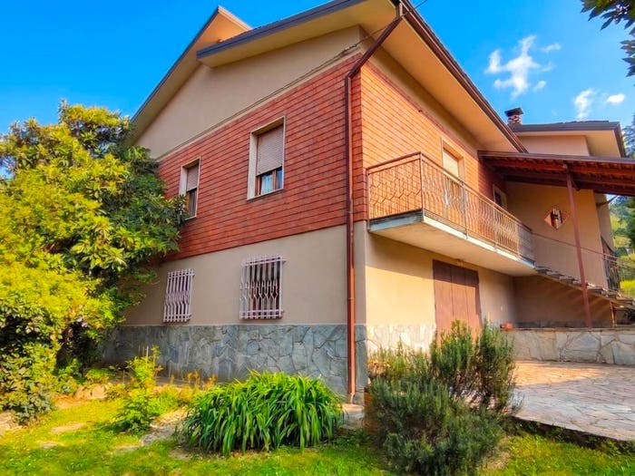 Casa con 6 locali in vendita in via foppiani, Sariano, Gropparello