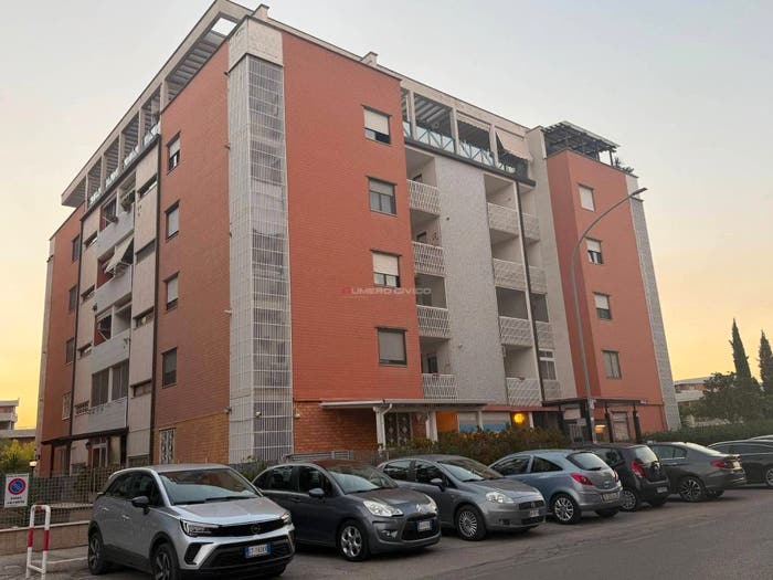 Casa bilocale in vendita in Viale Lussemburgo, Macchia Gialla Ordona Sud, Foggia