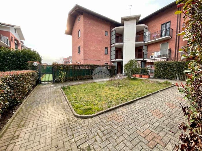 Appartamento quadrilocale in vendita in Via del Padre, Centro, Leinì