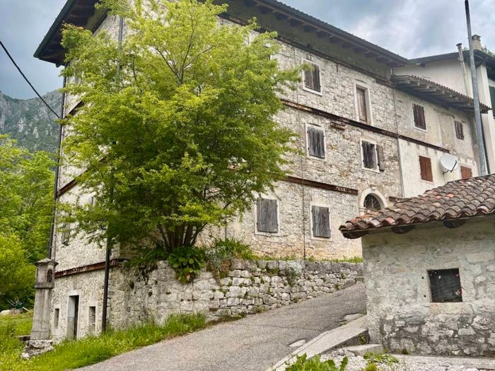 Casa con 5 locali in vendita in Via della Sorgente, Clauzetto