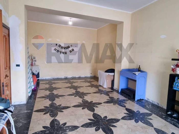 Appartamento con 5 locali in vendita in Via Bologna, Paternò