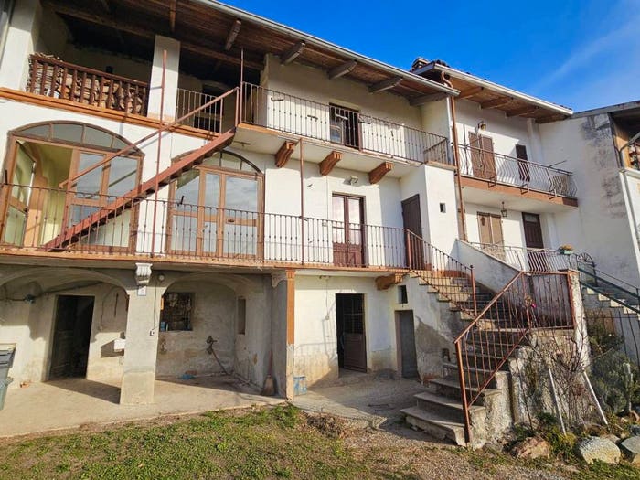 Casa quadrilocale in vendita in Via Cervera, Colleretto Castelnuovo