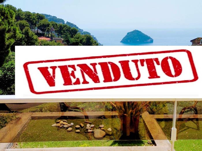 Appartamento trilocale in vendita in Via del Timo, Bergeggi