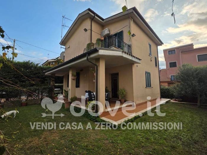 Casa con 5 locali in vendita in Via del Tiglio, Centro, Artena