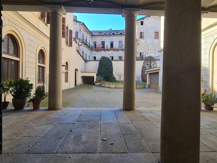 Appartamento trilocale in vendita in Via Alessandro Antonelli, Centro Storico, Novara