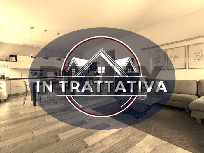 Appartamento trilocale in vendita in VIA GATTONI, Porto Ceresio