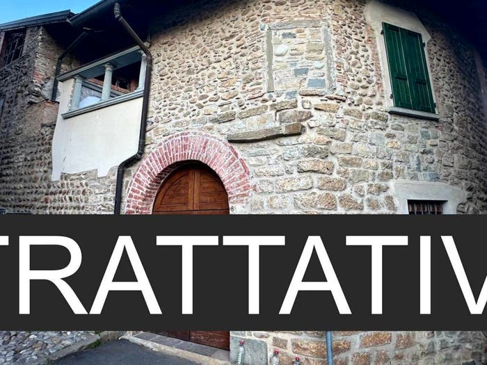 Casa quadrilocale in vendita in Via San Bernardino, Centro, Almenno San Salvatore