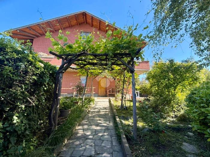 Casa con 6 locali in vendita in STRADA REVIGLIASCO, Testona San Michele, Moncalieri