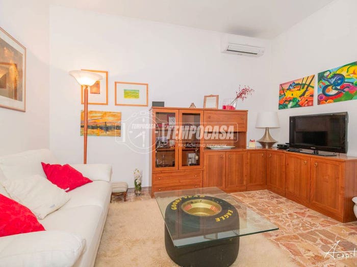 Appartamento trilocale in vendita in Via Giacomo Ulivi, Villaggio Giardino, Modena