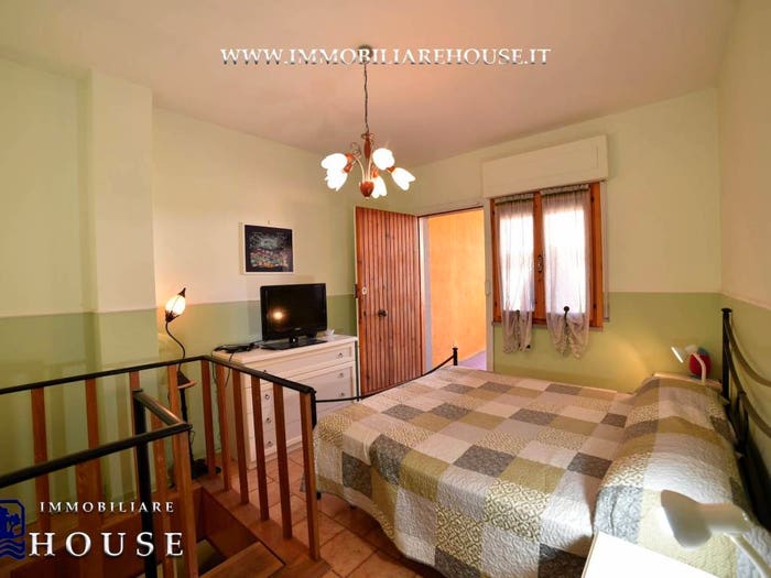 Appartamento quadrilocale in vendita in Via dell'Isola Martana, Bolsena