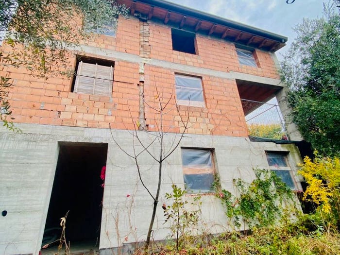 Casa con 5 locali in vendita in Via Rubiana di Sotto, Rubiana, Caprino Veronese