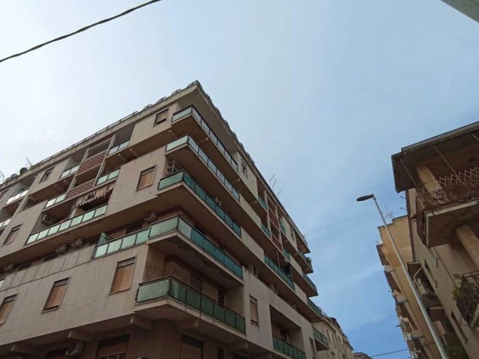 Appartamento quadrilocale in vendita in Via Carlo Botta, Tirone, Messina
