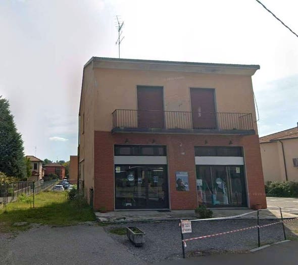 Appartamento quadrilocale in vendita in Via Cavour, Centro, Castronno