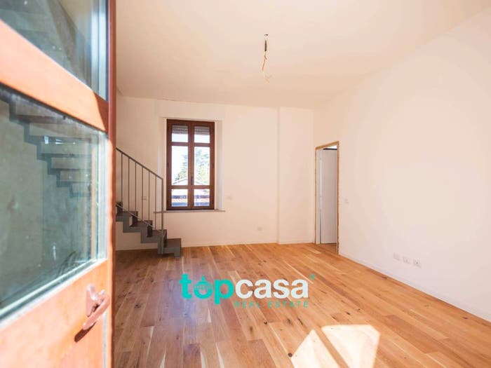 Appartamento trilocale in vendita in Via Ingegner GTronconi, Fagnano Olona