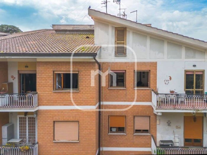 Casa con 6 locali in vendita in Via Telegono, Frascati