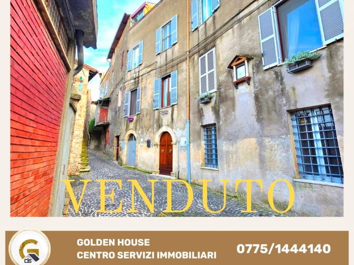 Appartamento quadrilocale in vendita in Via San Paolo, Centro, Anagni