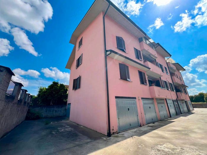 Appartamento trilocale in vendita in Via Giovanni Falcone ed alla Sua Scorta, Miradolo Terme