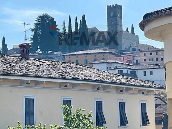 Appartamento con 6 locali in vendita in Centro, Barga