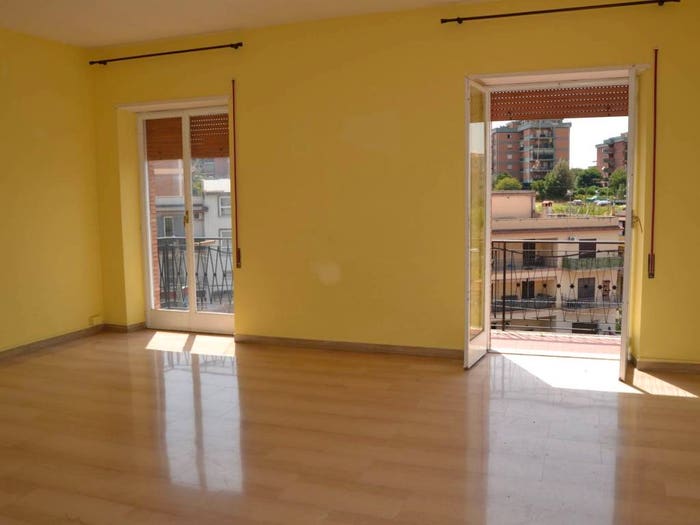 Appartamento quadrilocale in vendita in Viale Rieti, Centro, Palombara Sabina