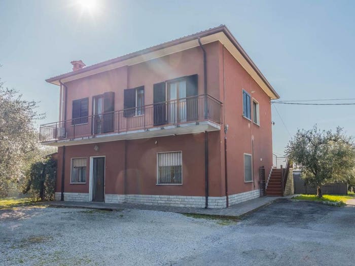 Casa con 6 locali in vendita in Via San Martino, Lazise