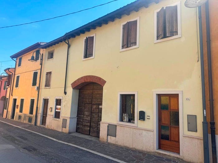 Casa trilocale in vendita in Via San Michele, Ospedaletto Santa Lucia Arcè, Pescantina