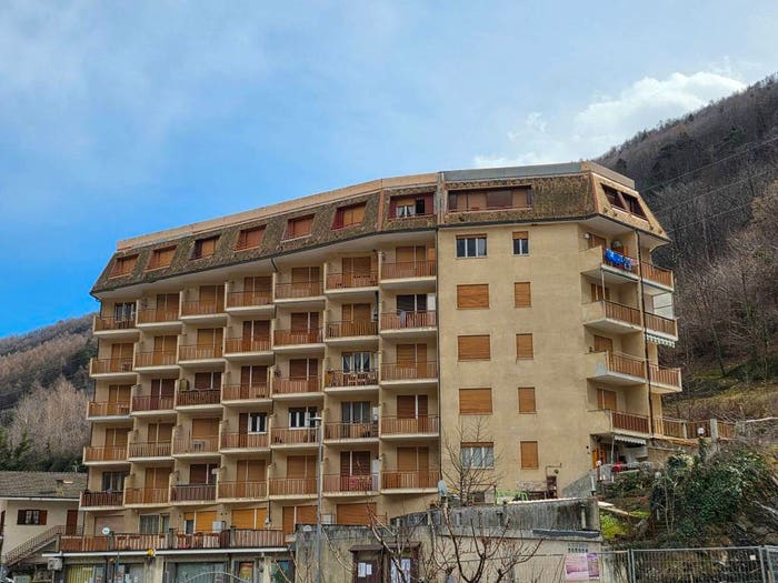 Appartamento bilocale in vendita in Via Giuseppe Augusto Levis, Centro, Chiomonte