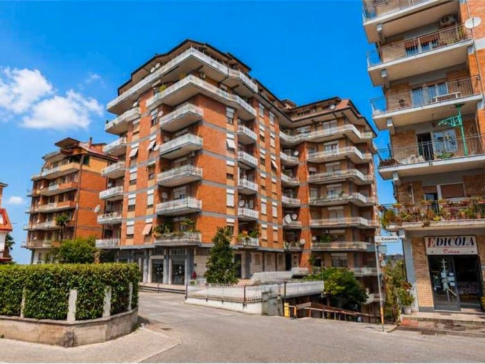 Appartamento con 6 locali in vendita in VIA COSENZA, America Latina, Frosinone