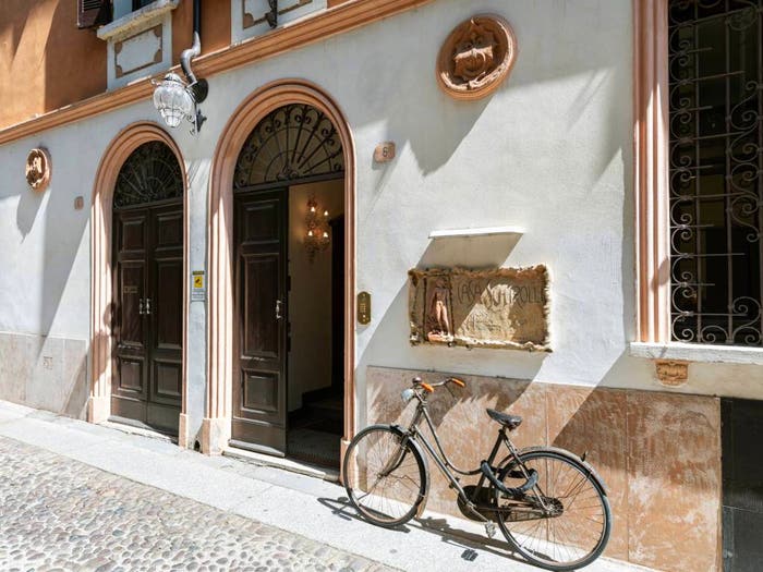 Casa trilocale in vendita in Via Corrado, Centro, Mantova