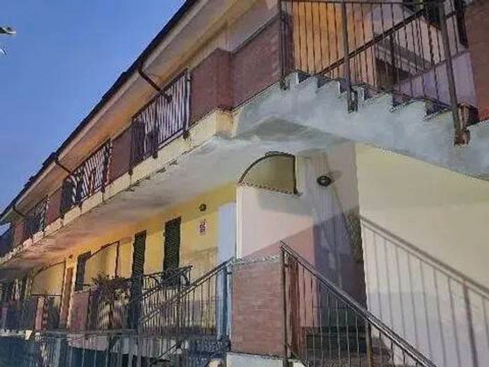 Appartamento trilocale in vendita in Via Milano, Centro, Landriano