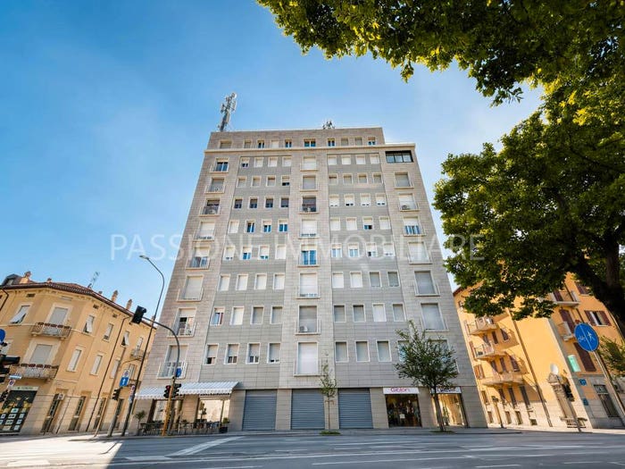 Appartamento con 5 locali in vendita in Via Alessandro Manzoni, Porta Milano, Brescia
