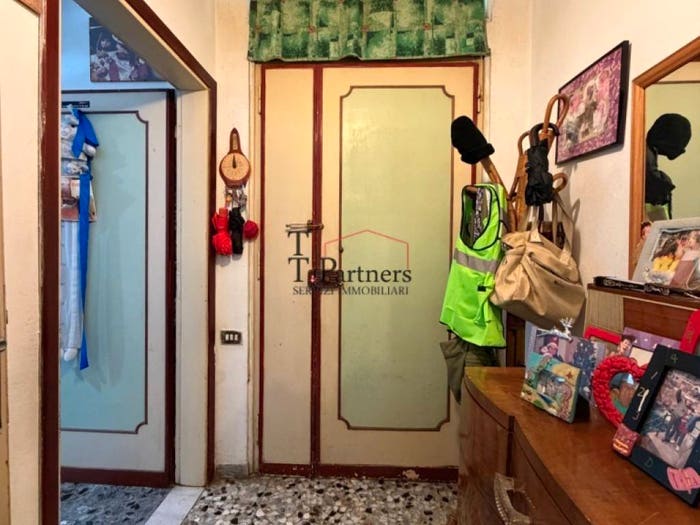 Appartamento con 6 locali in vendita in Via Renato Fucini, Centro, Calenzano
