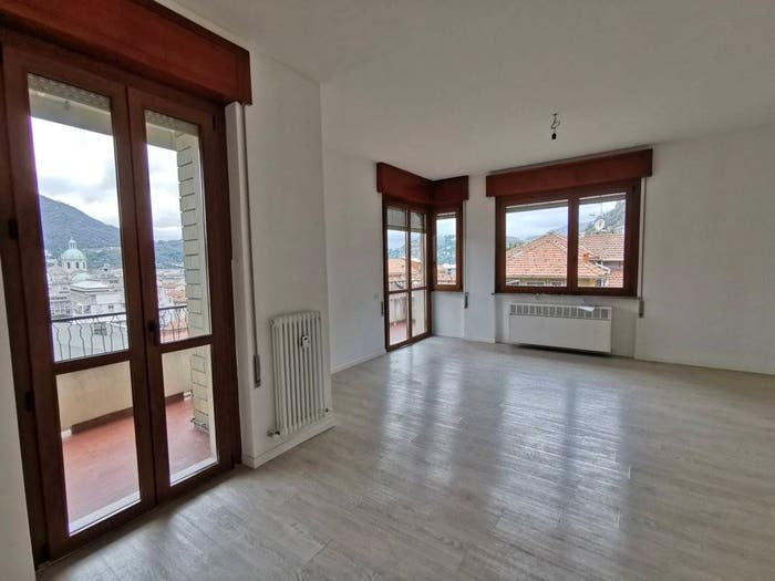 Appartamento trilocale in affitto in Via Giuseppe Gorio, Valduce Crispi, Como