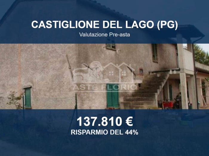 Appartamento con 6 locali in vendita in Via Francesco Petrarca, Macchie, Castiglione del Lago