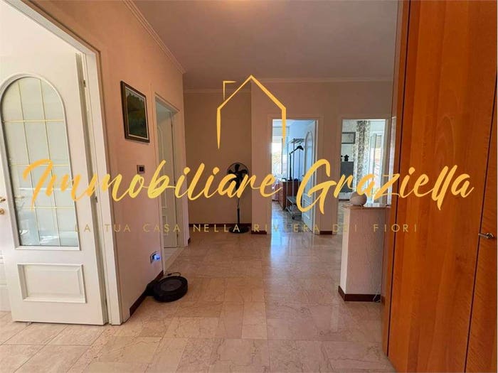 Appartamento quadrilocale in vendita in Centro, Bordighera