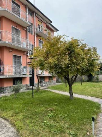 Appartamento trilocale in vendita in Via Privata Nerviano, Pogliano Milanese