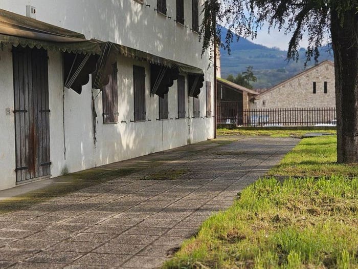 Casa con 5 locali in vendita in Via Bomba, Fontanafredda, Cinto Euganeo