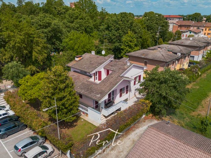 Casa con 6 locali in vendita in viale goffredo mameli, Centro, Reggiolo
