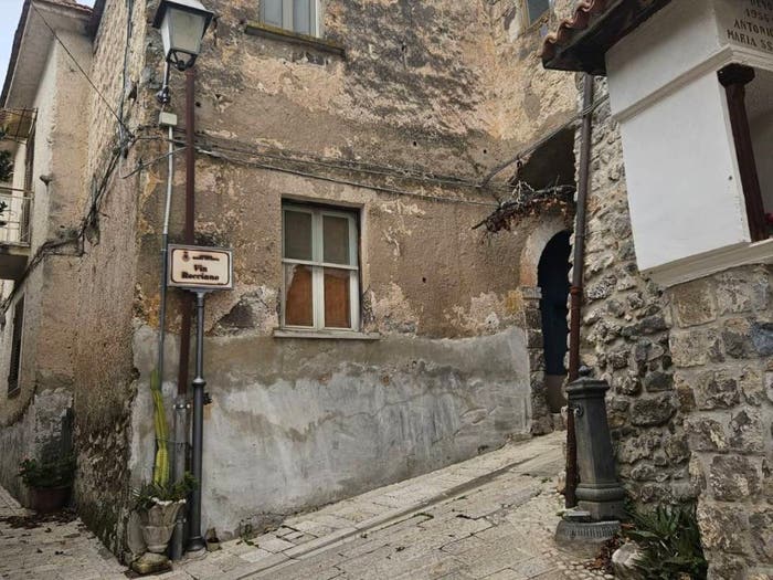 Casa quadrilocale in vendita in Via Curti, Pozzillo, Giano Vetusto